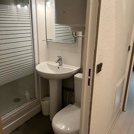 4 Personnes A 50m Du Port Et 100m De La Διαμέρισμα