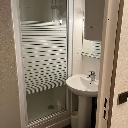 4 Personnes A 50m Du Port Et 100m De La Διαμέρισμα